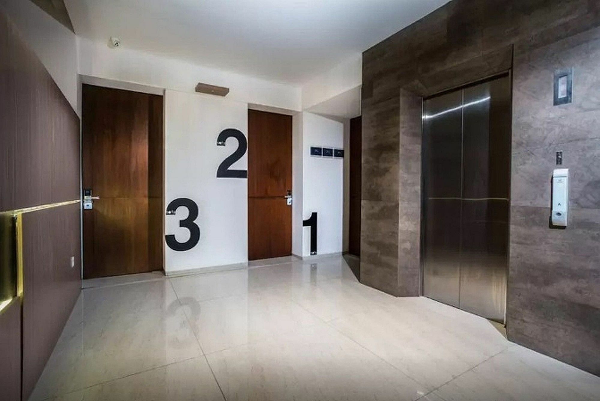 Zen Premium Sampoerna Strategic Square Hotel Jakarta Kültér fotó