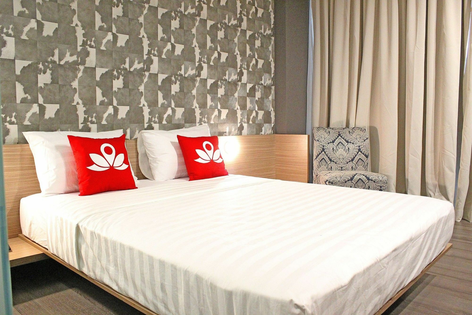 Zen Premium Sampoerna Strategic Square Hotel Jakarta Kültér fotó