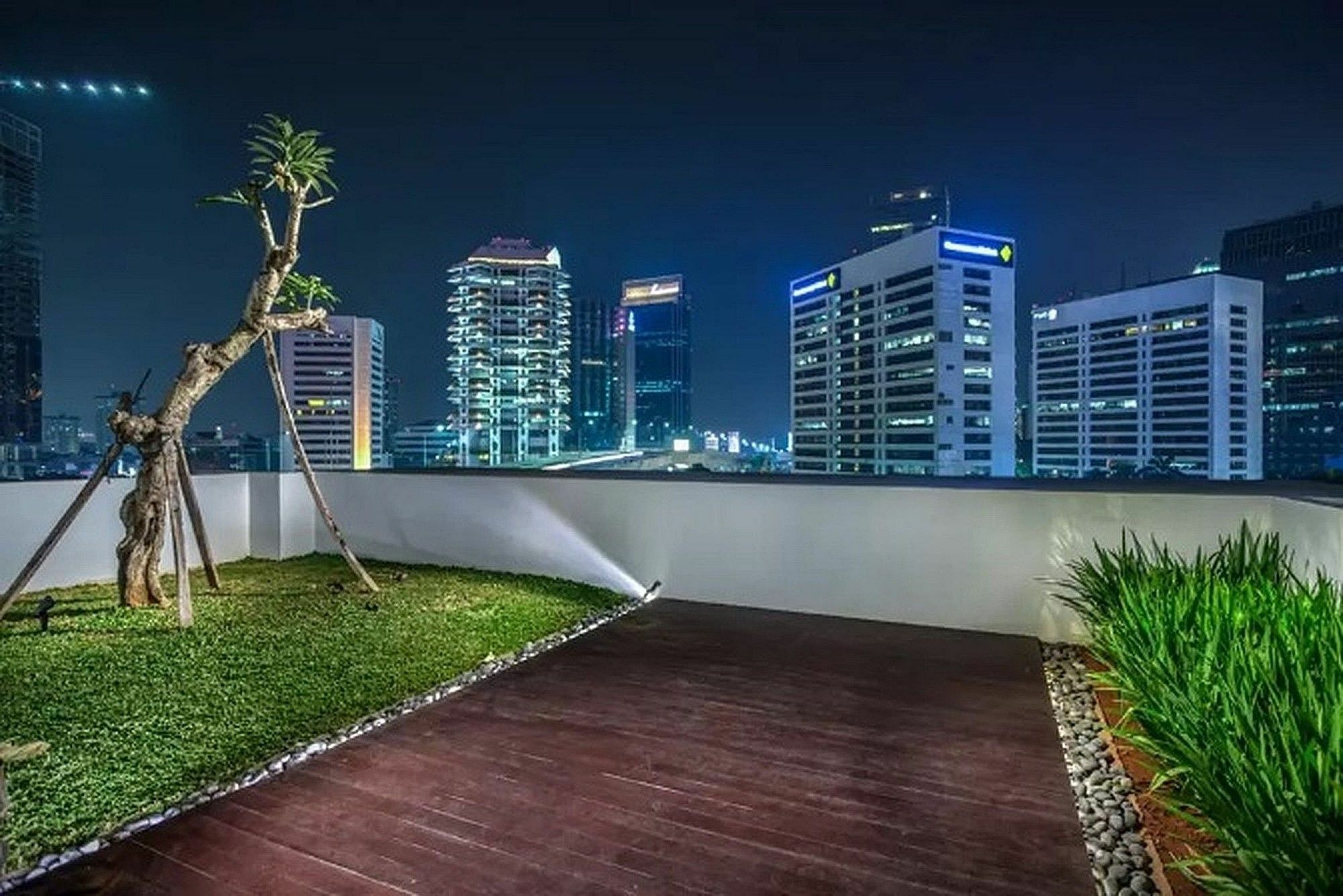 Zen Premium Sampoerna Strategic Square Hotel Jakarta Kültér fotó